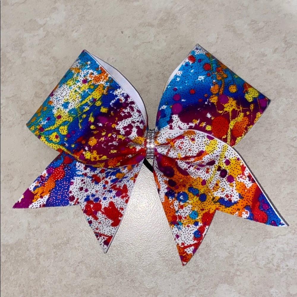 Cheer bow